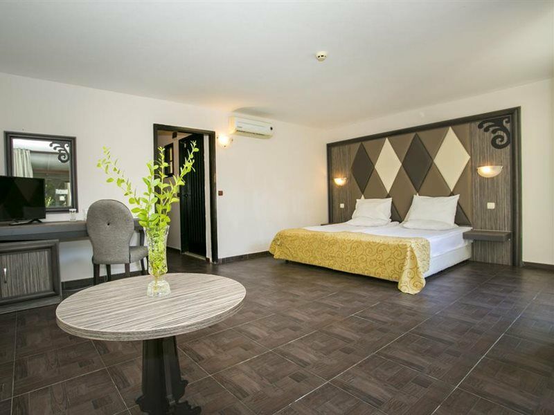 Elenite Villas Exteriör bild